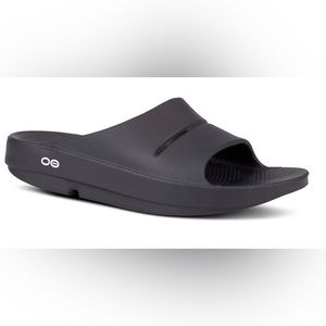 Oofos Women’s Ooahh Slide Sandal   Black. 9M